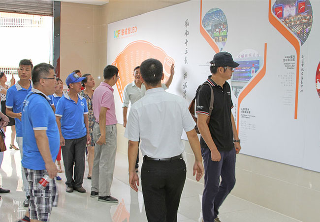  2016年慧聪买家团参观米兰milan一楼大厅