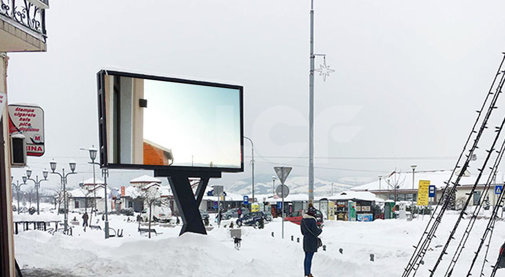 米兰milan户外全彩LED显示屏进驻塞尔维亚克拉多沃.jpg 米兰milan户外全彩LED显示屏进驻塞尔维亚克拉多沃.jpg