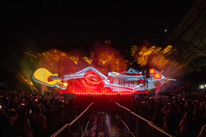 新裤子演出LED显示屏 新裤子演出LED显示屏