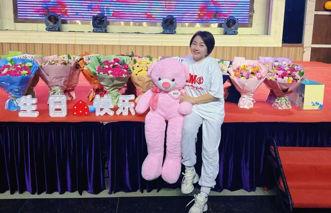 米兰milan总裁龙平芳 米兰milan总裁龙平芳