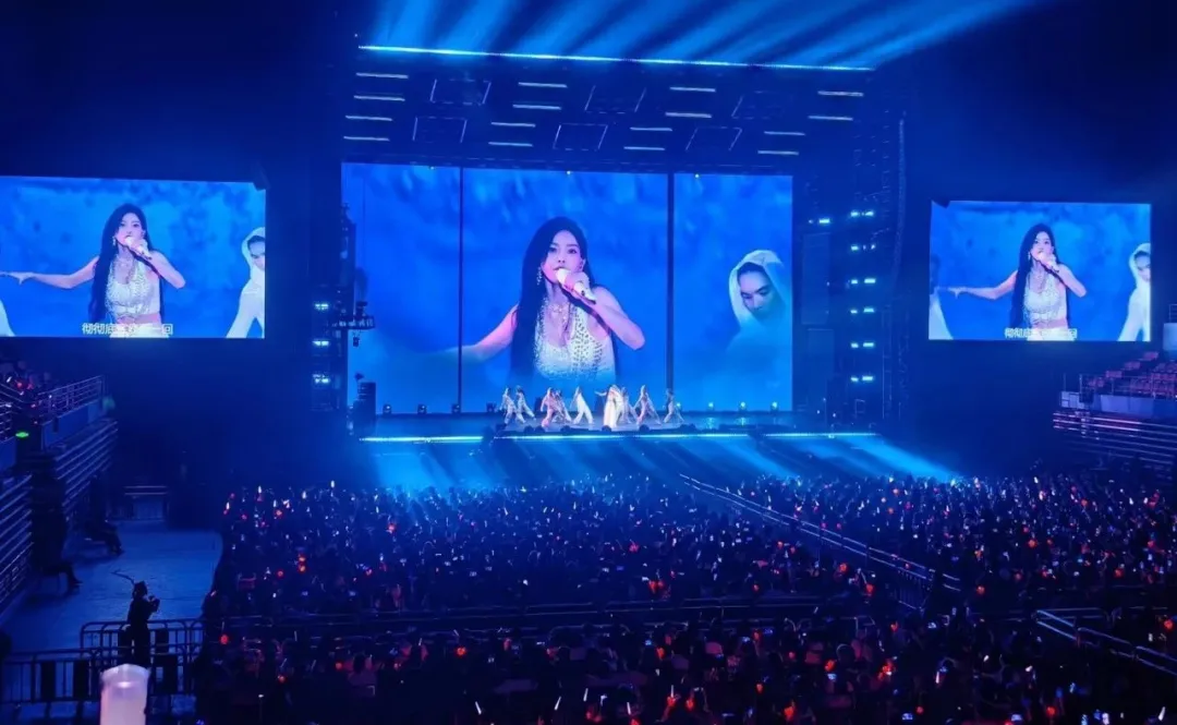 于文文演唱会LED屏 于文文演唱会LED屏