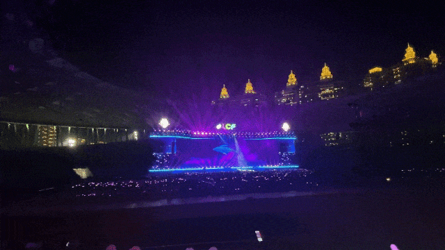 18湾区之光群星演唱会.gif 18湾区之光群星演唱会.gif